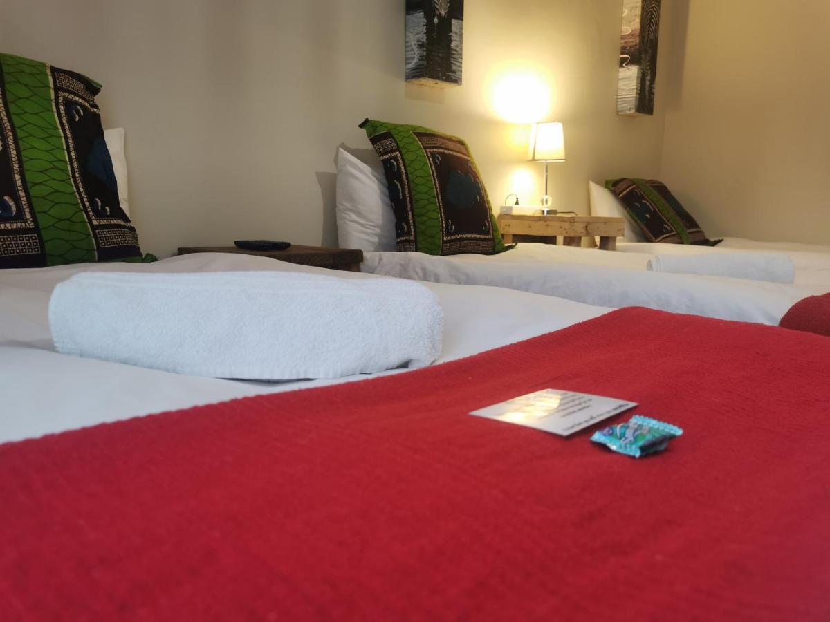 Sun Deck Lodge ฮาร์ทบีสบูร์ท ภายนอก รูปภาพ