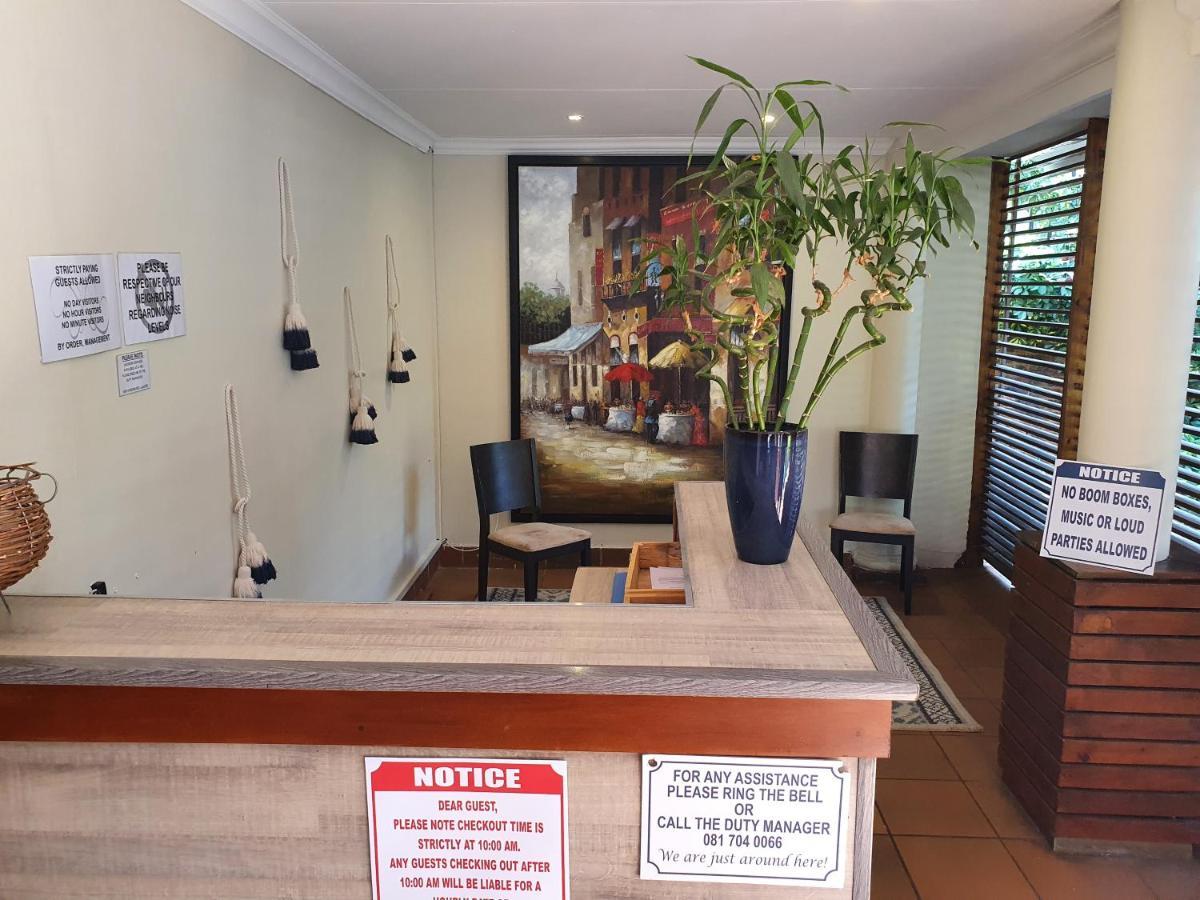Sun Deck Lodge ฮาร์ทบีสบูร์ท ภายนอก รูปภาพ