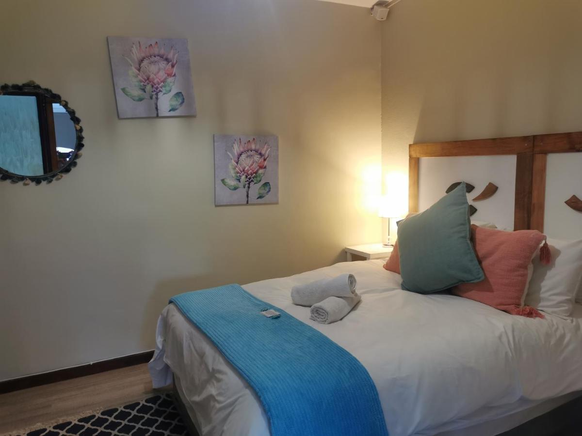 Sun Deck Lodge ฮาร์ทบีสบูร์ท ภายนอก รูปภาพ