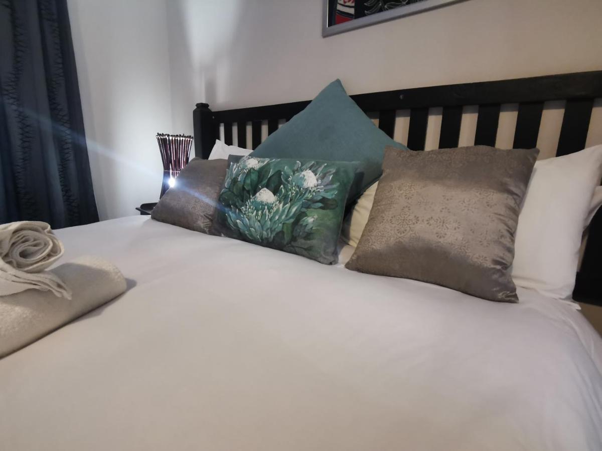 Sun Deck Lodge ฮาร์ทบีสบูร์ท ภายนอก รูปภาพ